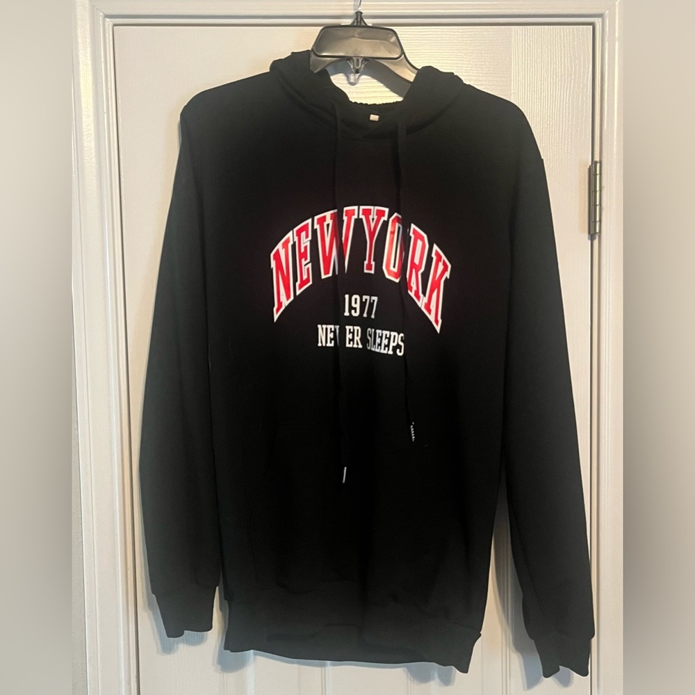Mens New York Hoodie Black size large pullover sweatshirt
